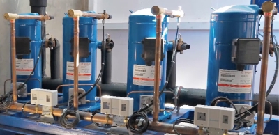 Энергоэффективное решение для молочной отрасли: аккумулятор льда 110 кВт с компрессорами Ридан